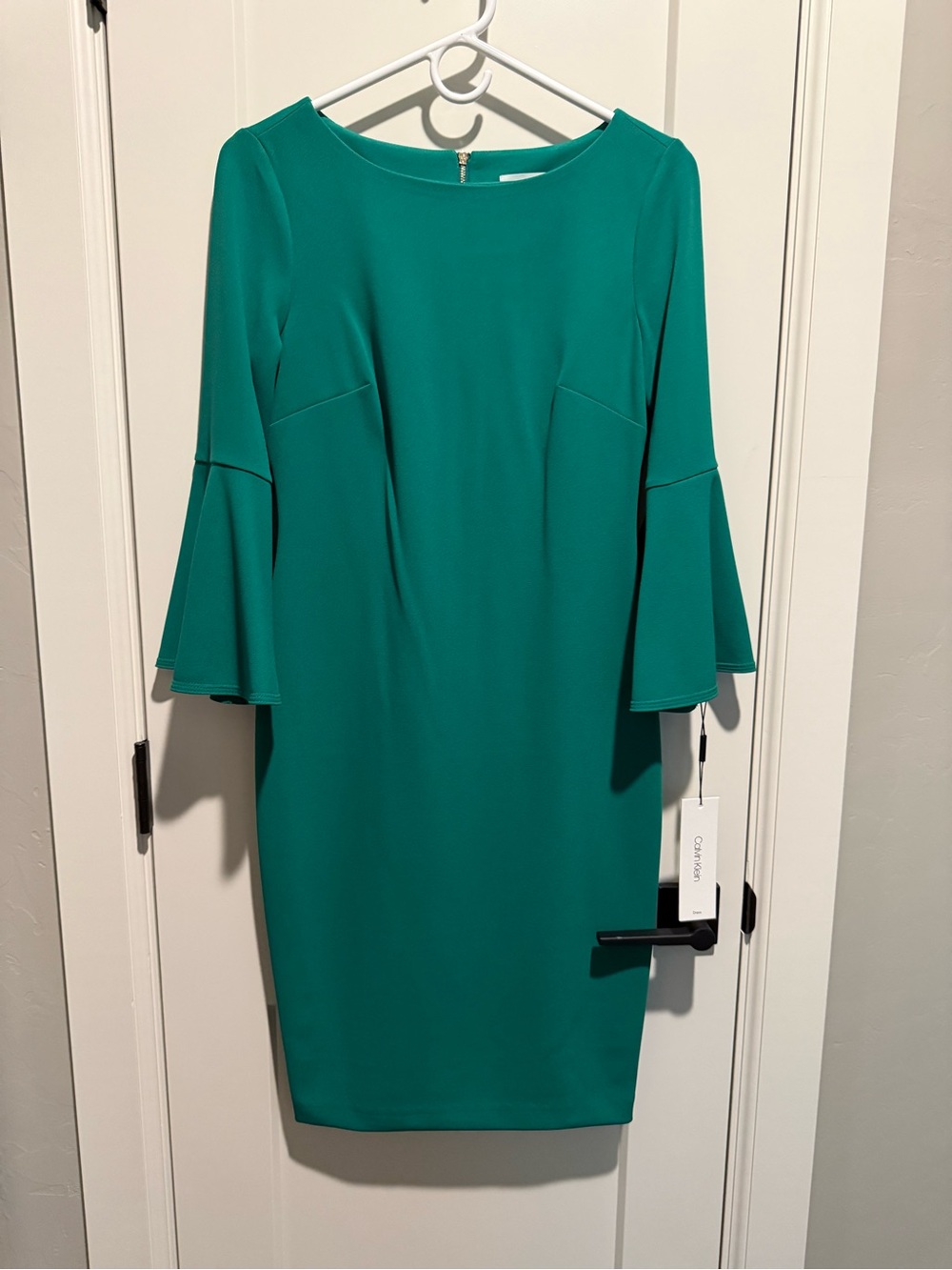 Calvin Klein NWT Green Bell-Sleeve Sheath Dress